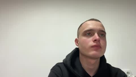 Max online show from February 3, 8:24 pm