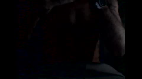 garethh377 online show from November 2, 3:39 am