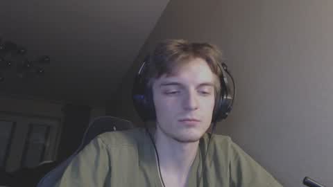 gasturfahe online show from December 8, 9:52 pm