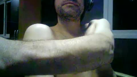 gauchors21 online show from October 25, 2:45 am