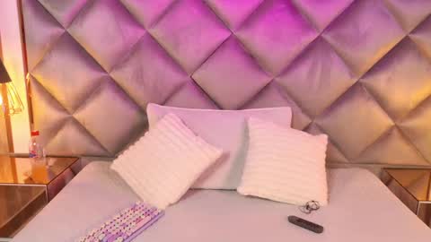 Snapshot of gemma_sm chatting on October 3, 3:59 am Maria online show from October 3, 3:59 am