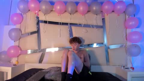 Genesis online show from November 5, 4:25 am