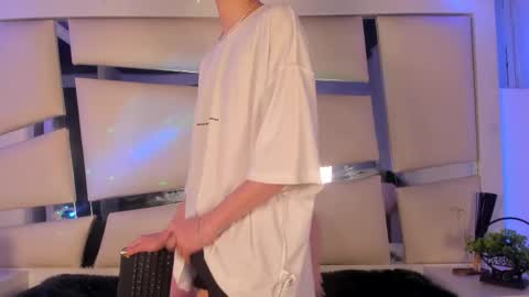 genesis_js online show from November 30, 5:36 am