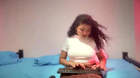 Gnesis online show from March 3, 8:54 pm