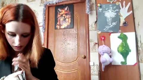 Ellie online show from April 14, 11:02 am