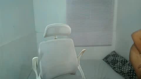 GeorgiaWelson online show from February 11, 7:12 am