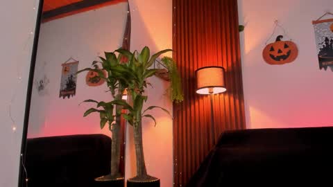 Georgina Caruso online show from October 17, 9:35 am