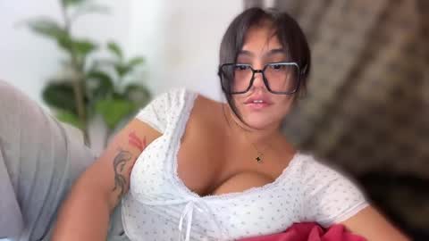 georgina online show from June 8, 1:28 am