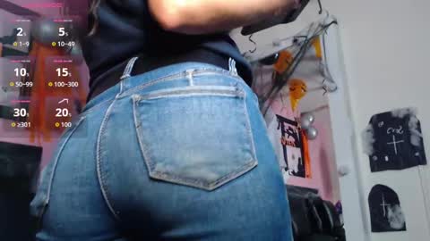 Snapshot of georginabianco chatting on October 22, 1:46 pm Georgi online show from October 22, 1:46 pm