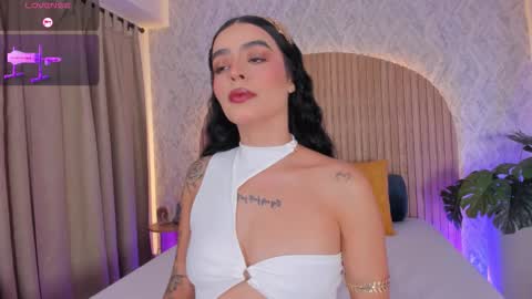 Kendal  online show from October 18, 3:05 pm