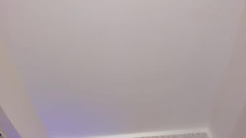 Kendal  online show from April 10, 6:30 am