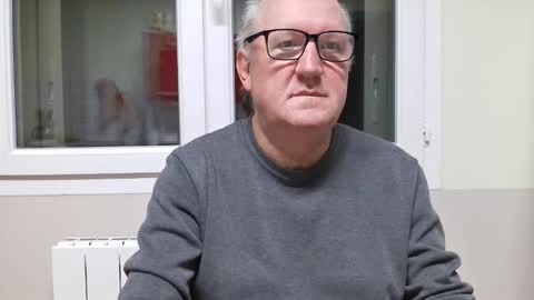 gerardlp131313 online show from October 31, 8:09 pm