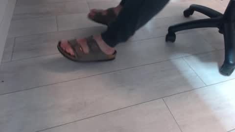 GermanSoleBro online show from November 22, 8:07 pm