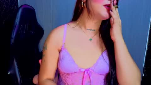 gewn2004 online show from December 20, 12:01 pm