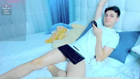 Alex online show from November 19, 10:47 am