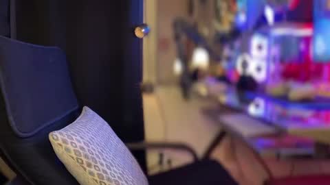 big boy ghost face online show from November 4, 1:18 am