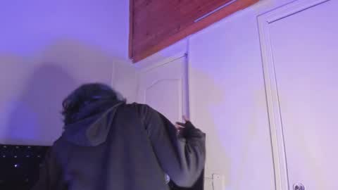 Allison  online show from December 4, 8:30 pm