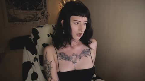 its bella online show from July 10, 4:34 pm