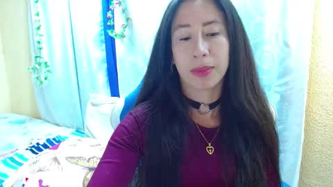 Gia  online show from October 18, 11:09 pm