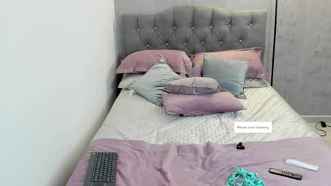 Gia online show from November 3, 8:21 pm