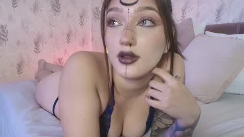 Gia online show from October 28, 2:18 pm