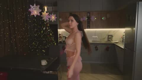 Hi my name is Gianna Im new here but I really like to chat online show from January 10, 4:12 pm