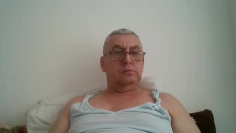 gigi1970 online show from March 17, 11:48 am