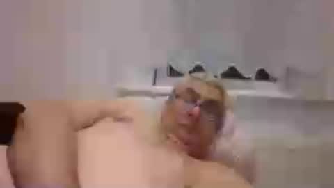 gigi1970 online show from June 13, 9:58 pm
