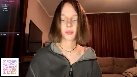 Molly online show from November 6, 7:39 pm