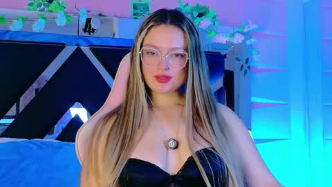 Giigii online show from February 2, 9:11 pm