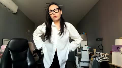 Agatha online show from April 18, 8:27 am