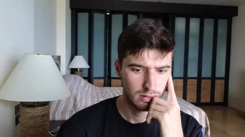 gilbertogonzales online show from November 12, 4:26 am