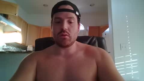 Snapshot of gildedsins1 chatting on January 31, 11:24 pm WildBoyVibes online show from January 31, 11:24 pm