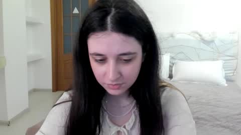 Kate online show from May 26, 9:59 am