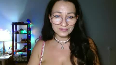 GinaONeon online show from October 26, 8:52 pm
