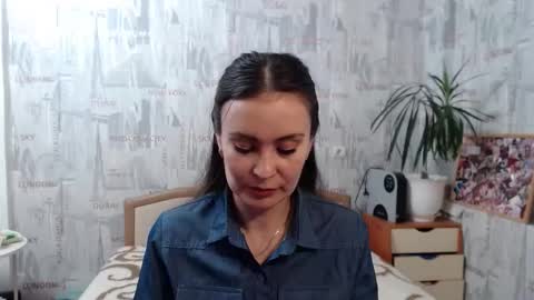 Snapshot of ginaxsoulah__ chatting on October 5, 11:51 am ginaxsoulah   online show from October 5, 11:51 am