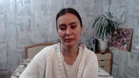 Snapshot of ginaxsoulah__ chatting on September 28, 11:19 am ginaxsoulah   online show from September 28, 11:19 am