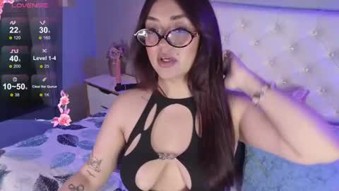 Chloe  online show from June 15, 4:10 pm