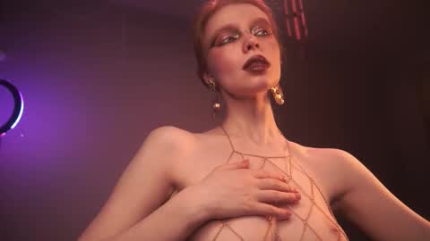        im expecting 350 thumbs up on my altar   online show from January 14, 10:07 pm