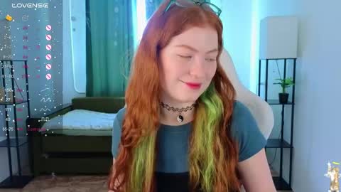 gingercute17 online show from March 25, 5:58 am