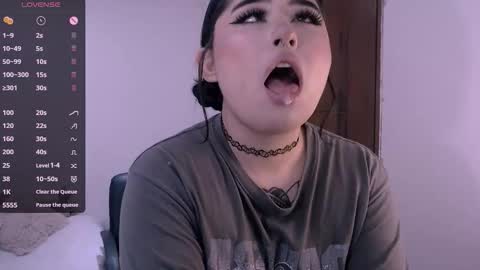 ginmeowuwu online show from October 27, 4:51 pm