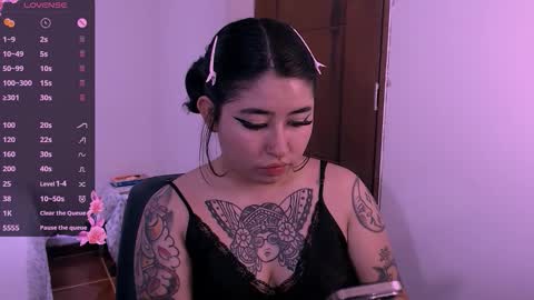 ginmeowuwu online show from October 16, 12:43 am