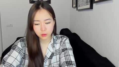 Snapshot of ginnycherry chatting on February 24, 11:54 am Ginny online show from February 24, 11:54 am