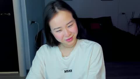 Snapshot of ginnycherry chatting on March 6, 1:46 pm Ginny online show from March 6, 1:46 pm