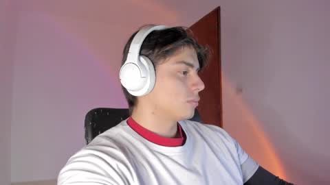 GioRusso online show from April 2, 1:24 am