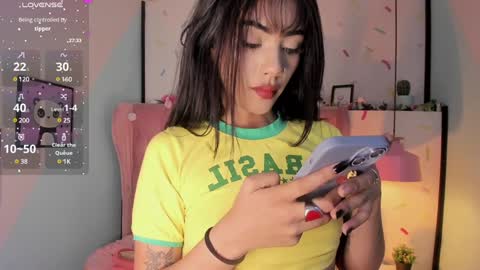 Giovanna  online show from February 9, 4:25 am