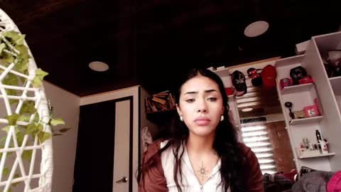 giovanna_oliveria online show from February 24, 1:58 pm