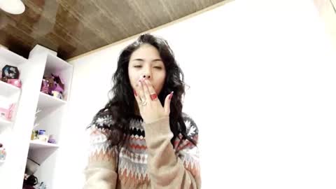 giovanna_oliveria online show from February 12, 12:03 am