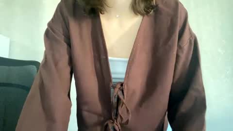 Melisa online show from June 5, 1:23 am