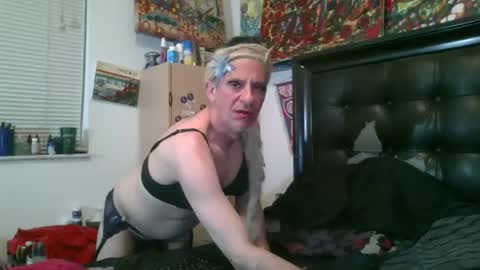 giovanni131971 online show from March 23, 5:45 am